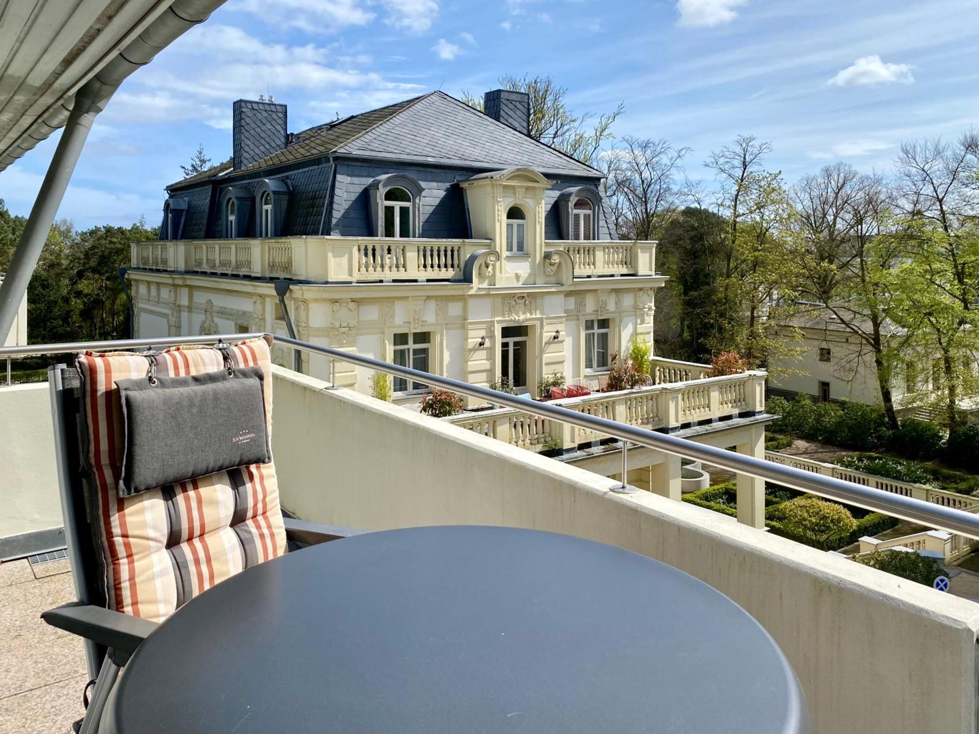 Residenz Bleichroeder - Ferienwohnung Charlotte Heringsdorf  Exterior photo